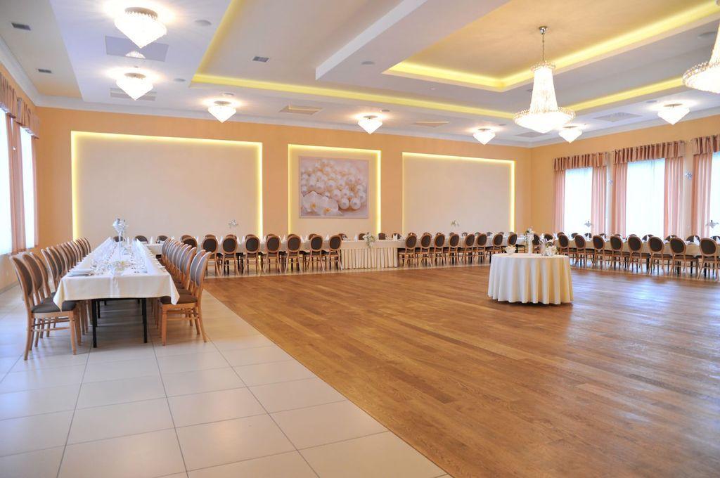 Oswald Arena Hotel Jemielnica ภายนอก รูปภาพ